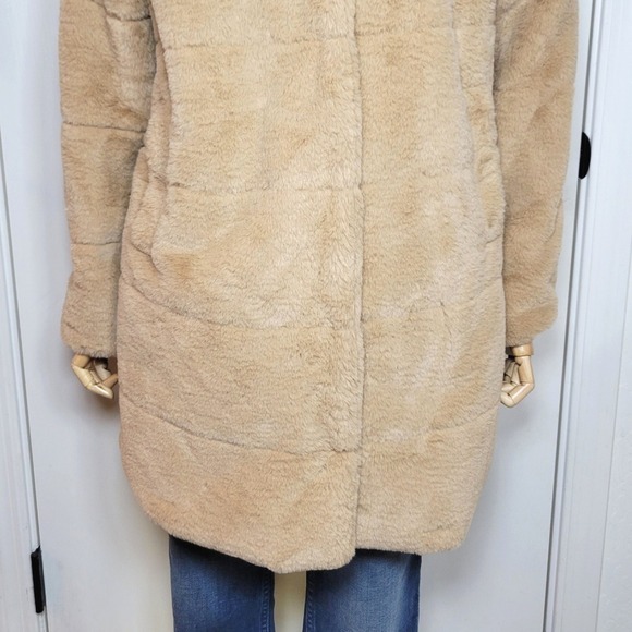 NVLT Faux Fur Teddy Button Coat Size Small Fall Jacket Chic Old Money - Picture 3 of 16